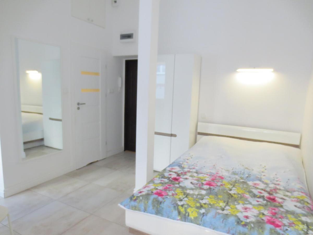 Lovely Apartment In The Heart Of The Old Town Gdansk Exterior photo